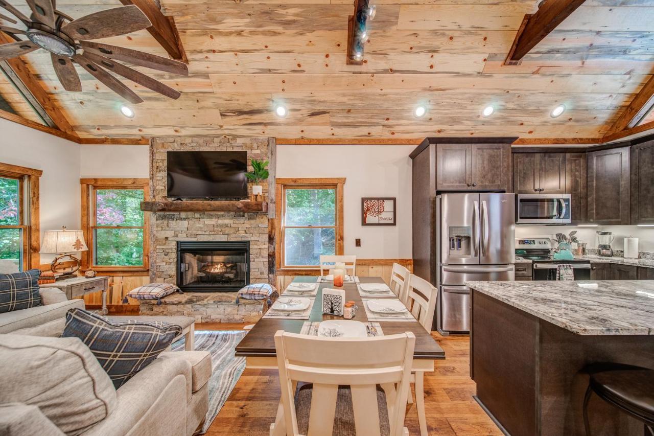 Brand New Build Luxury Mountain Chalet With Hot Tub, Pool, Game Room, Premium Features 엘리제이 외부 사진